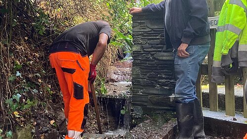 Unblocking drains